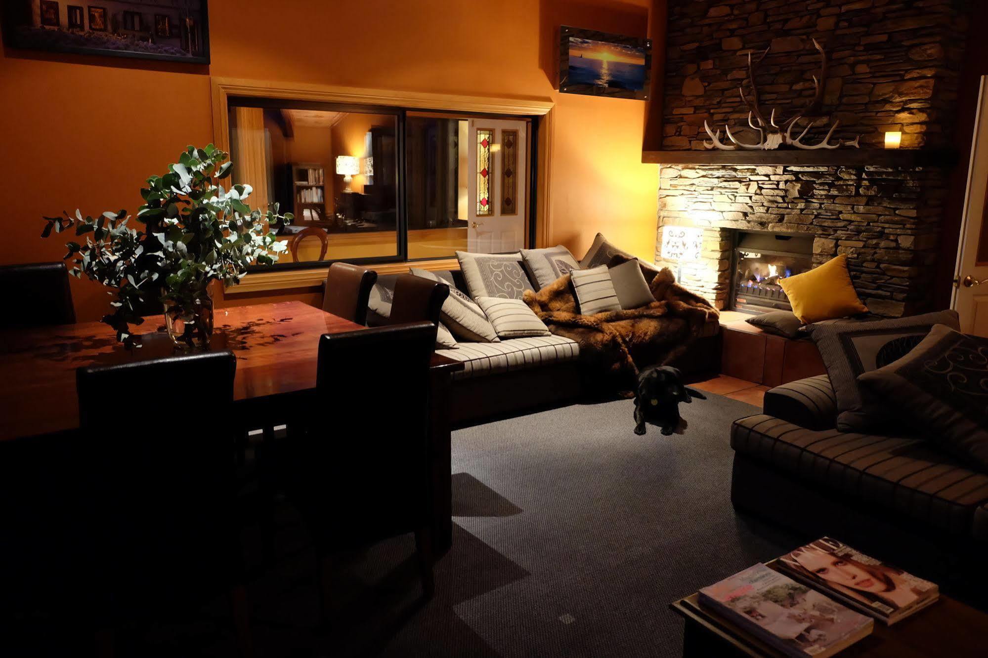 Mount Maude Country Lodge Ванака Екстер'єр фото